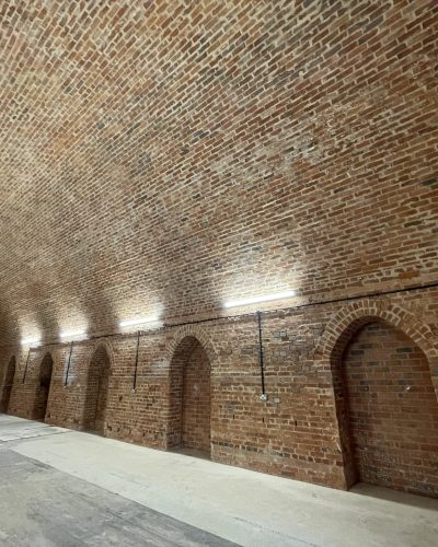 the-magazine-store-weedon-bec-inside-unit